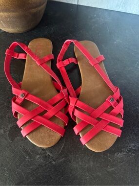 Volcom | Coral Red Strappy Women’s Sandals | 8